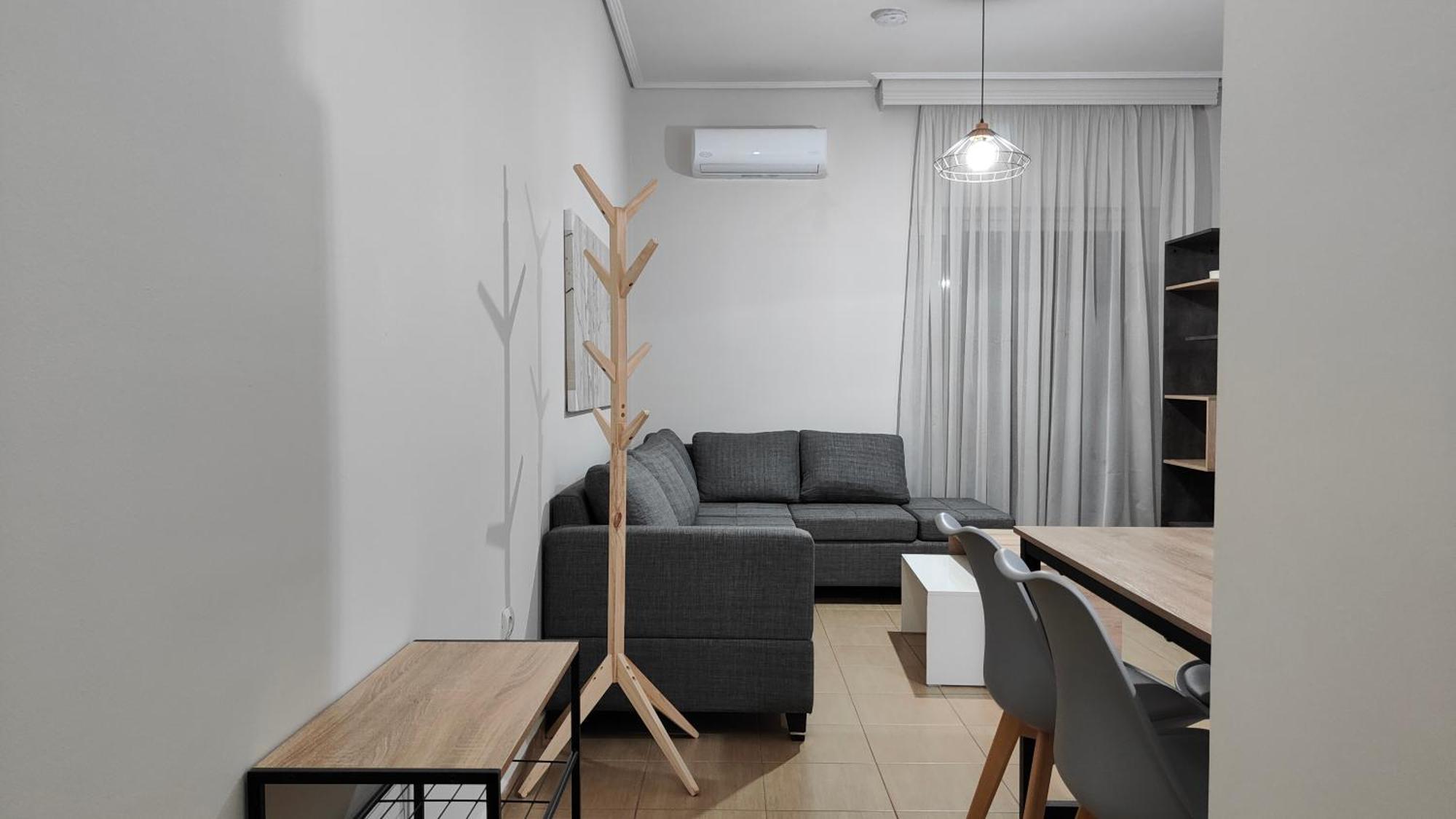 Rock & Roll 1 - Modern Apartment In Trikala Exterior photo
