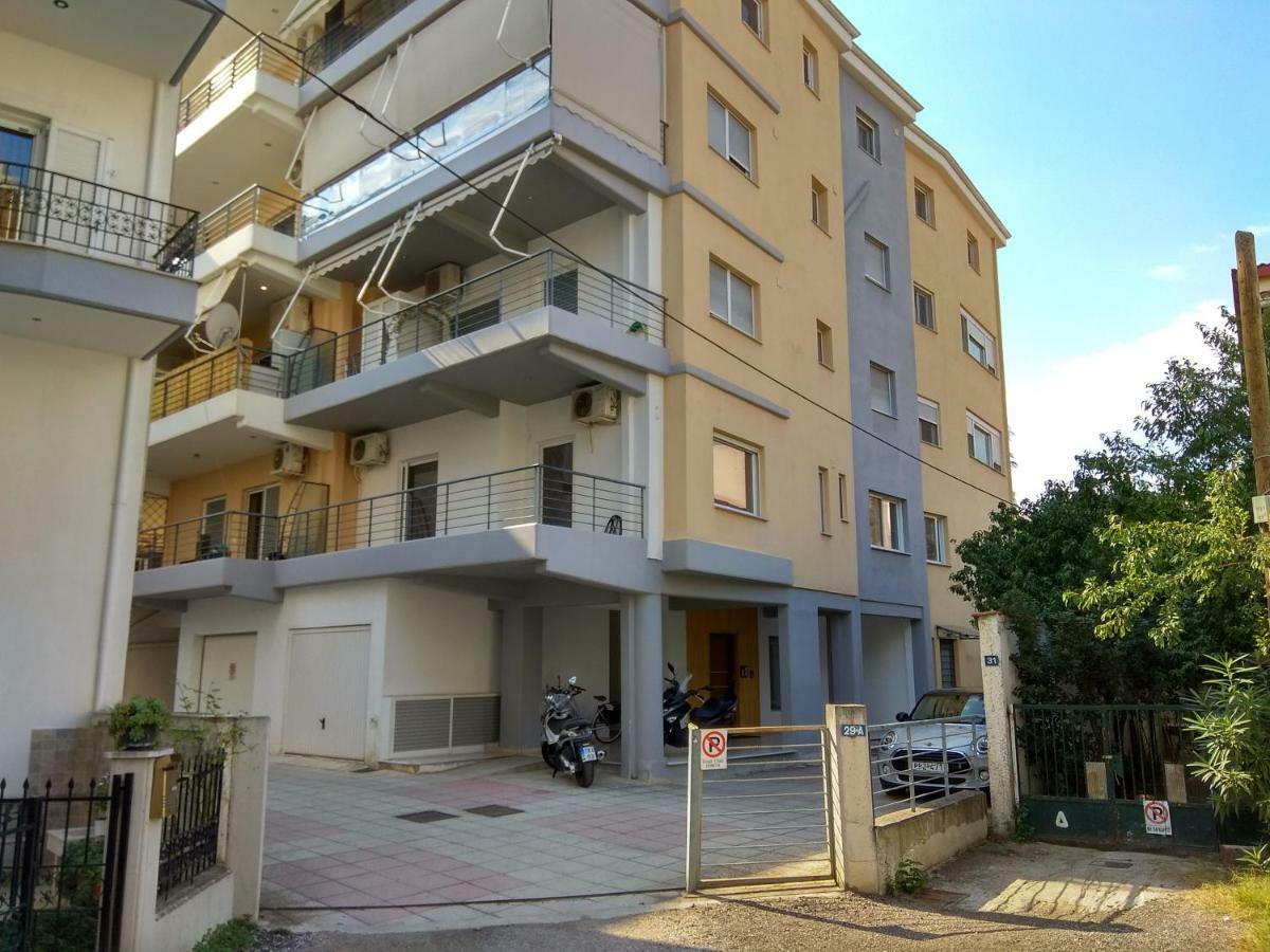 Rock & Roll 1 - Modern Apartment In Trikala Exterior photo